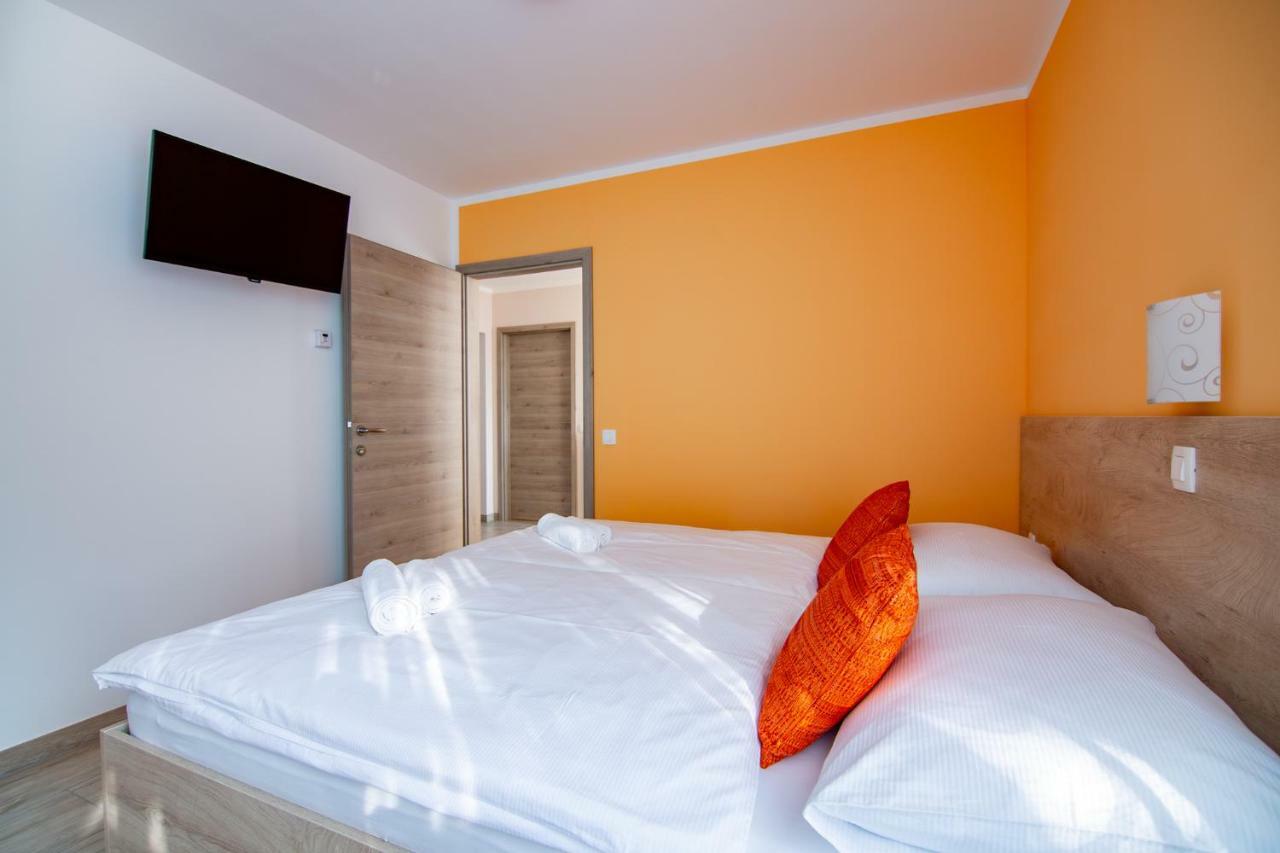 Rooms Sajina Podgrad  エクステリア 写真